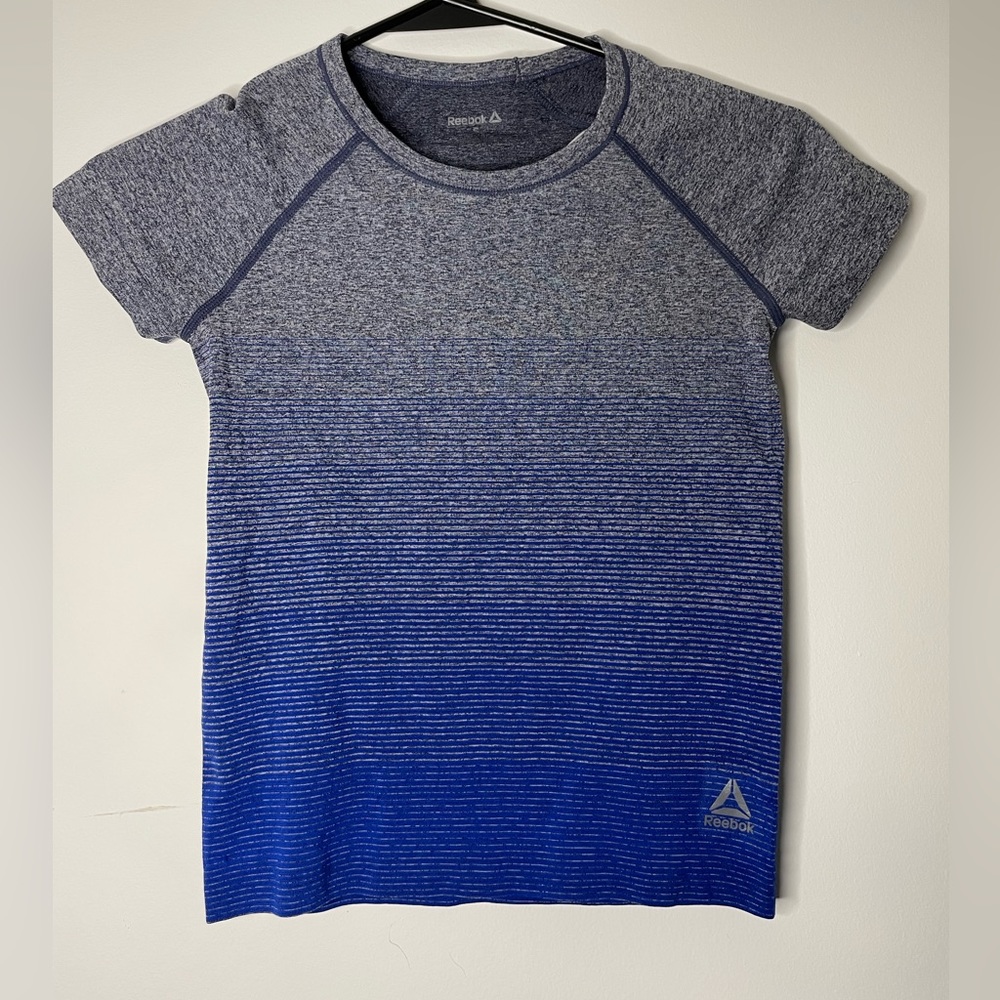 Girls Reebok Sports Seamless Tee Size Ombre-Navy/Cobalt